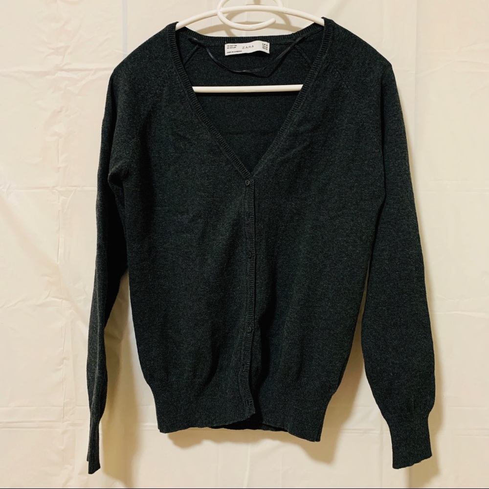 Zara Buttoned Cardigan in Black Size M
